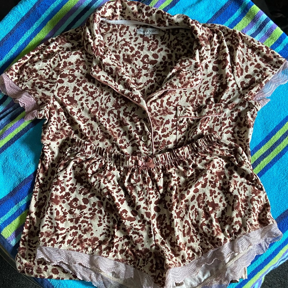 Thalia Sodi pajama set